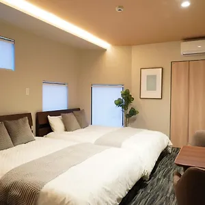 Apartment Liaison Court Nishikujo Universal Bay Japan