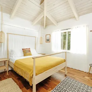  Homestay The Koi House With Pool United States